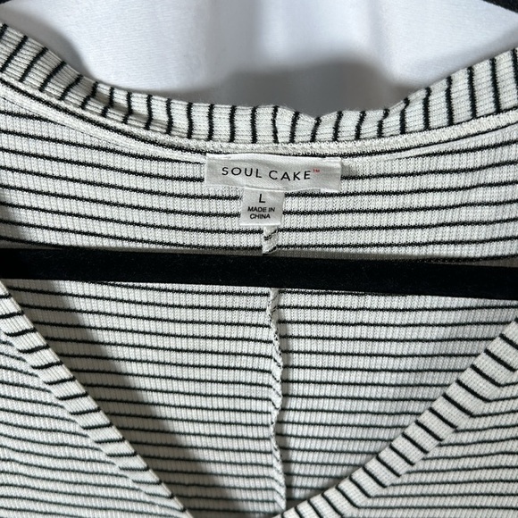 SOUL CAKE BLOUSE SIZE(L) - Picture 4 of 5